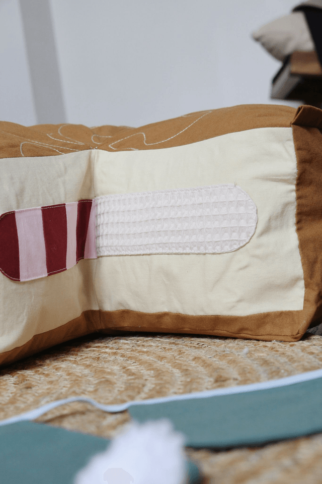 Coussin GÂTEAU BASQUE XXL